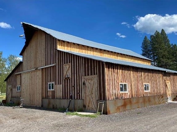 Rivers West Auction barn